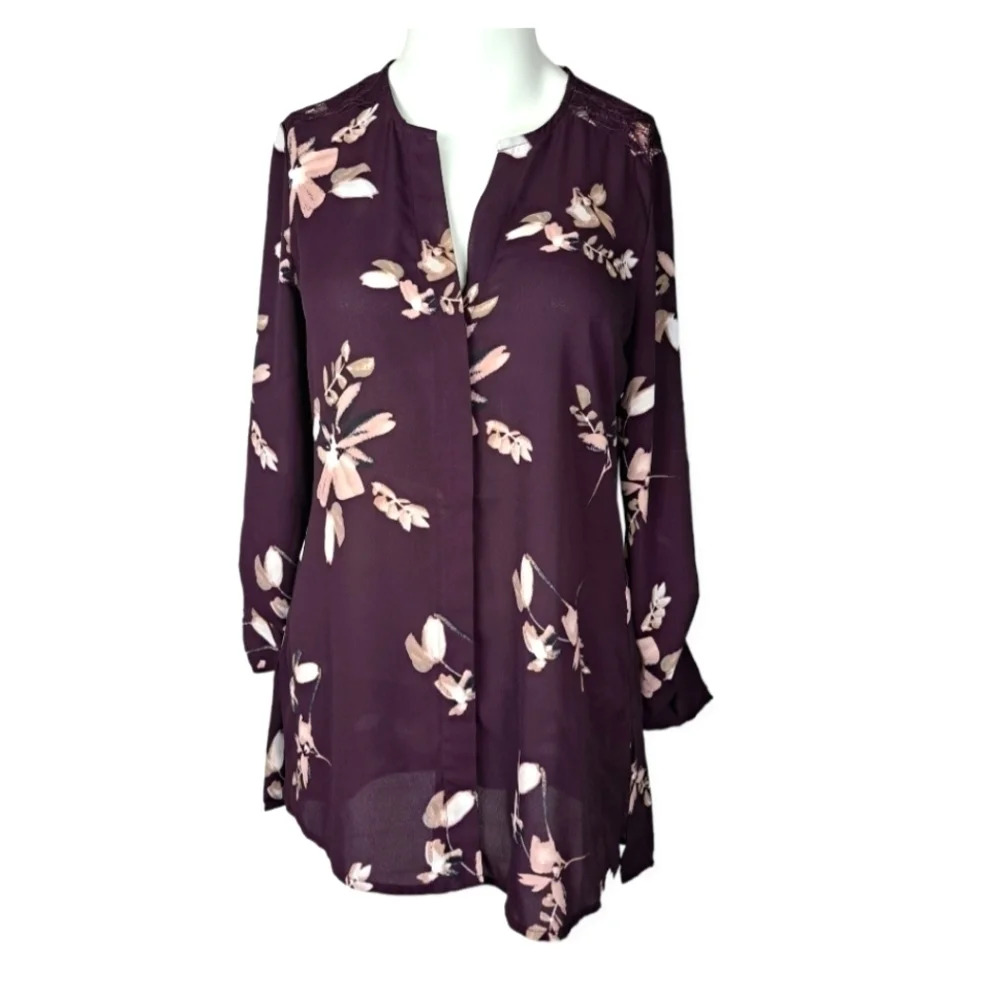 le Chateau Floral button up Blouse